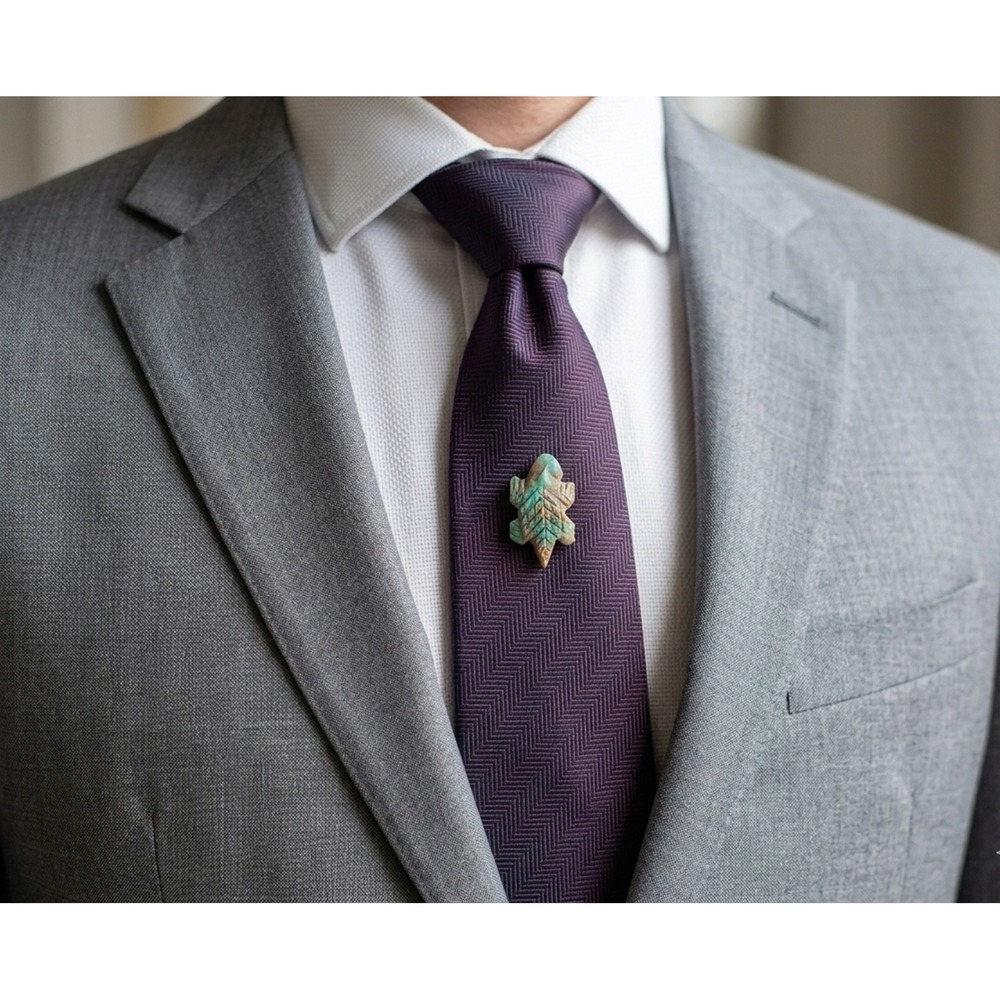 Navajo‎ Turquoise Kingman Horned Lizard Men Tie Tac Hand carved by Chris McCabe*